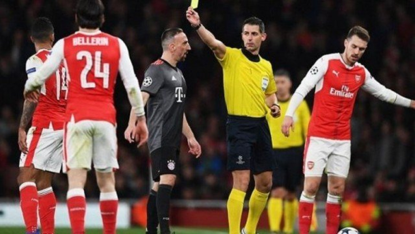 Επικό τρολάρισμα των οπαδών της Αρσεναλ   στον Σιδηρόπουλο