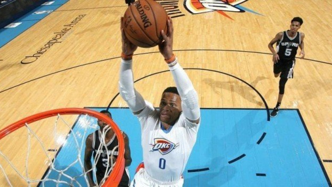 Ιστορικό τριπλ-νταμπλ από τον Ουέστμπρουκ         (vids)