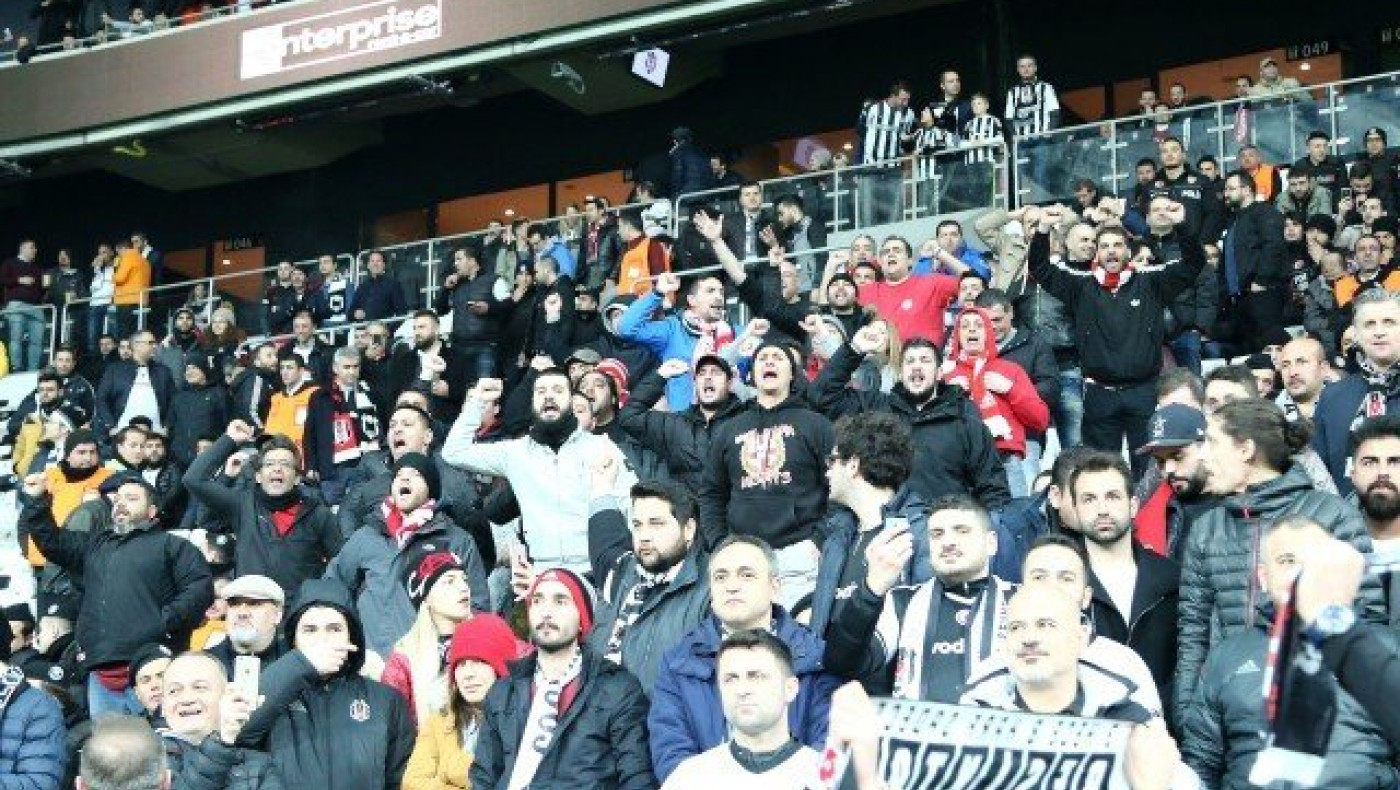 Το εκπληκτικό κορεό   των οπαδών της Μπεσίκτας (Pic)