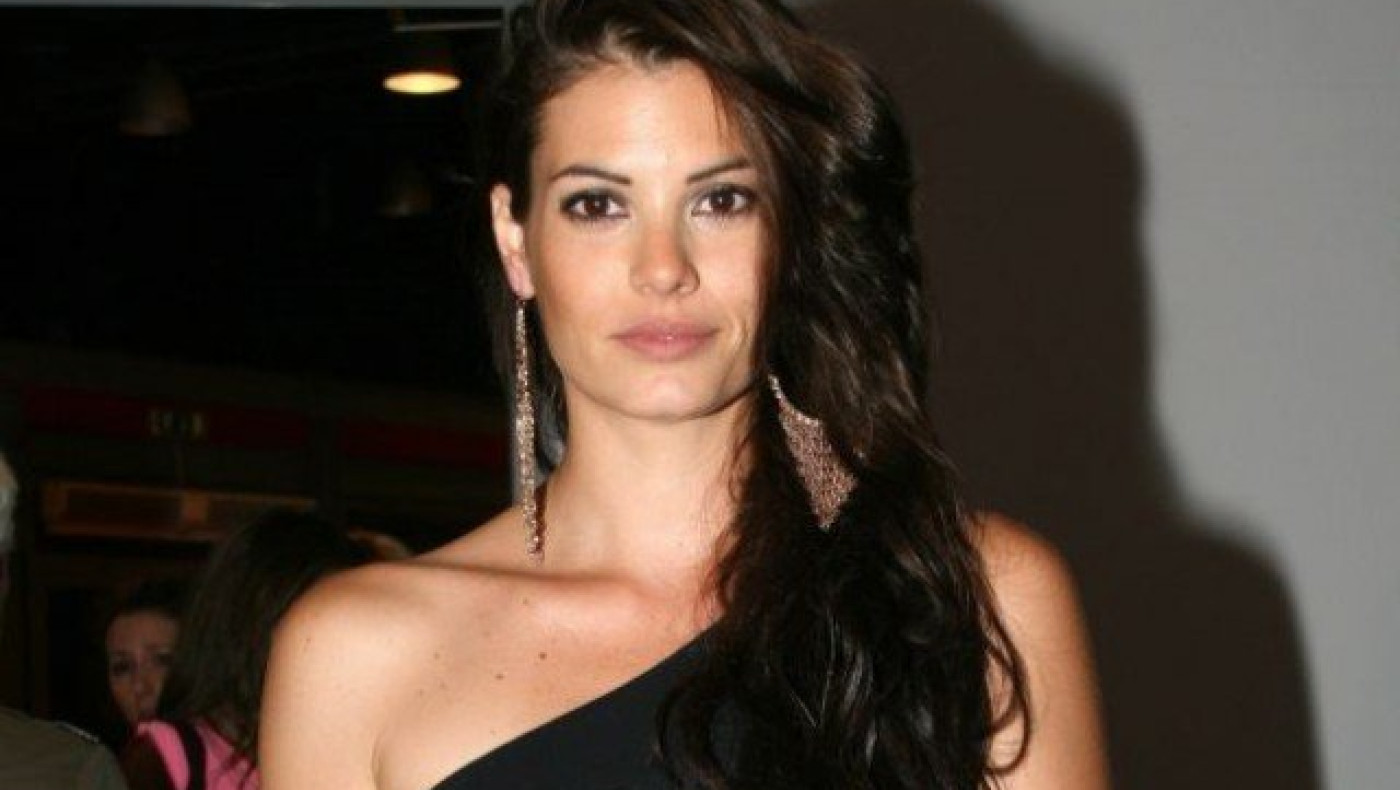 To σκαφτό κορμάκι της Μαρίας Κορινθίου ανεβάζει τη θερμοκρασία! (ΦΩΤΟ)