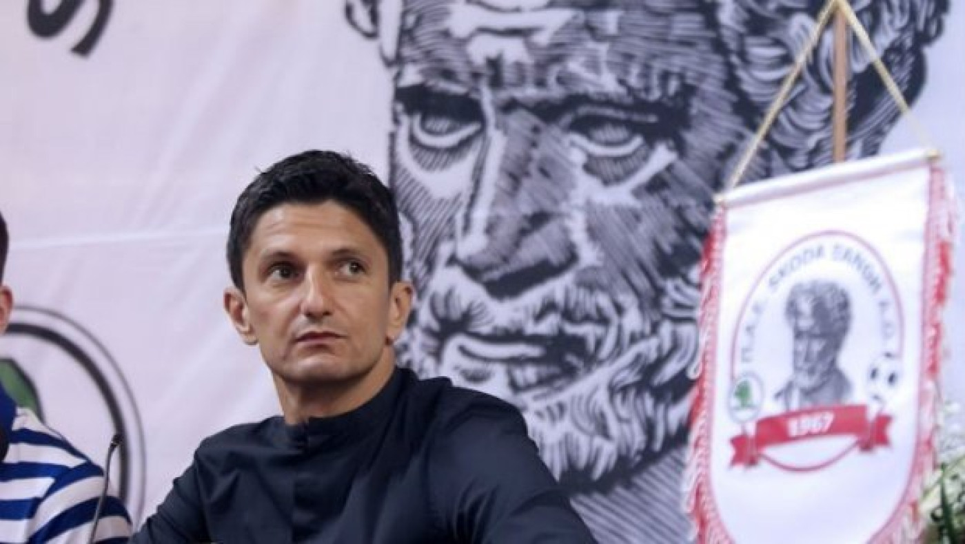 Κάνει «restart»