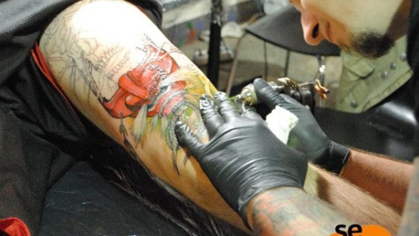 Δείτε φωτογραφίες και βίντεο από το Διεθνές Φεστιβάλ Τατουάζ στη Θεσσαλονίκη