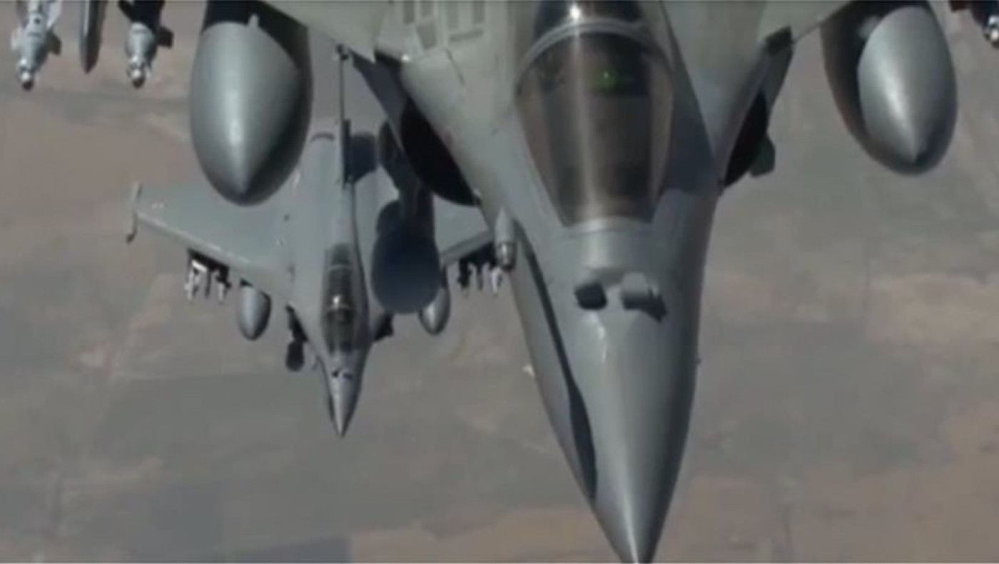 Βίντεο: Γαλλικά αεροσκάφη βομβαρδίζουν στόχους των τζιχαντιστών στο Ιράκ 