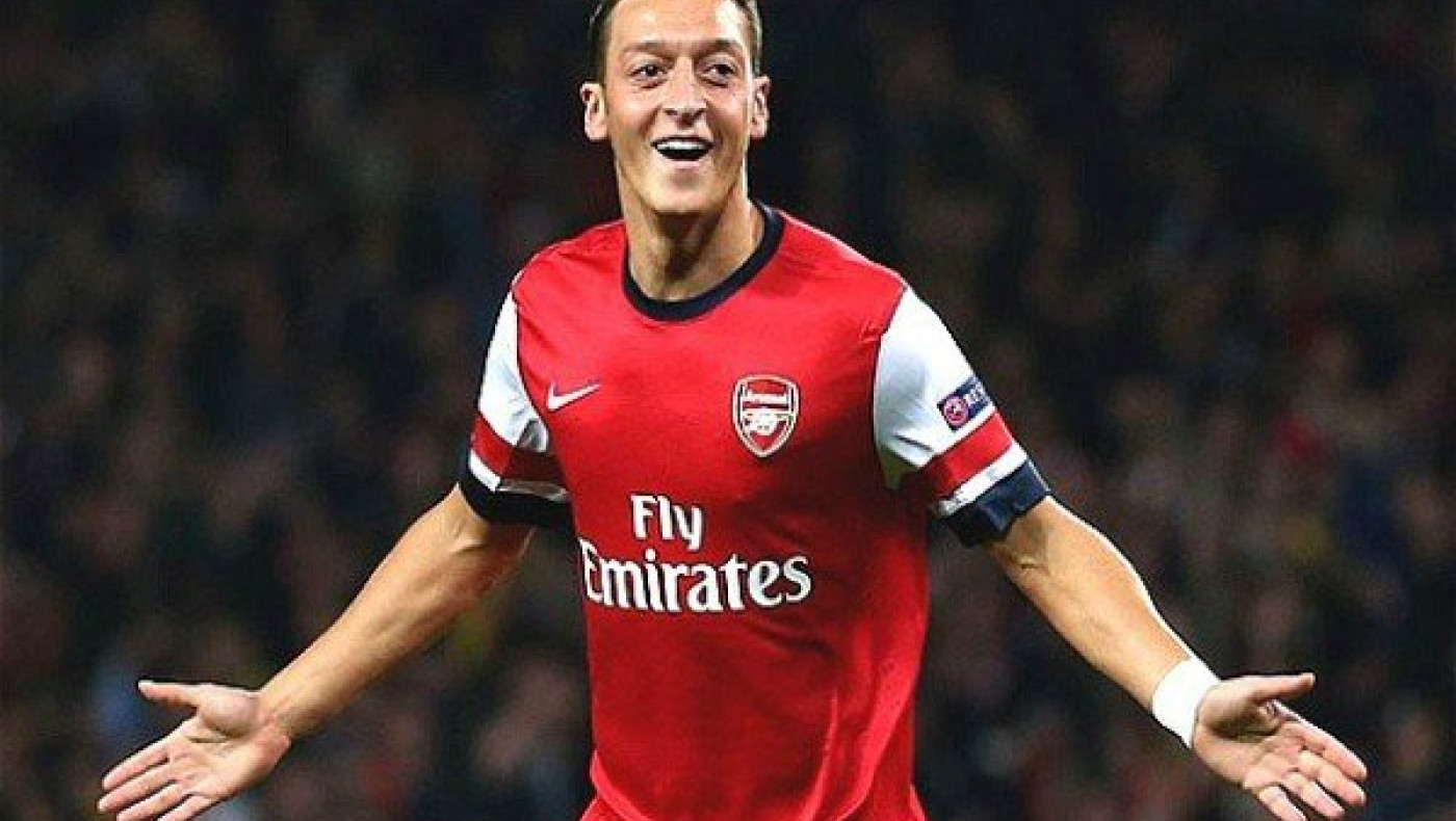 «Βλέπει» Οζίλ η Μπάγερν