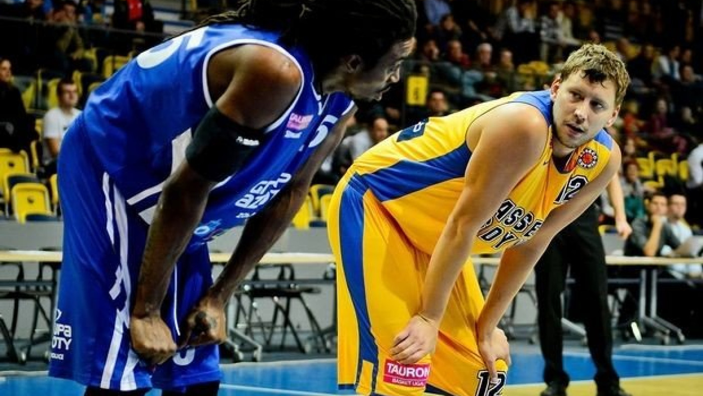 «Μπαμ» με  Ντμιτρίεφ