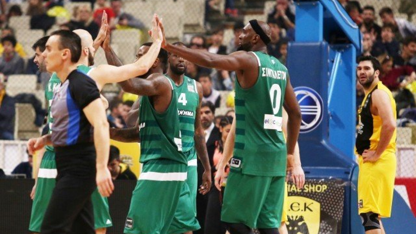 Την...     συνέτριψε         στη      δεύτερη        παράταση!