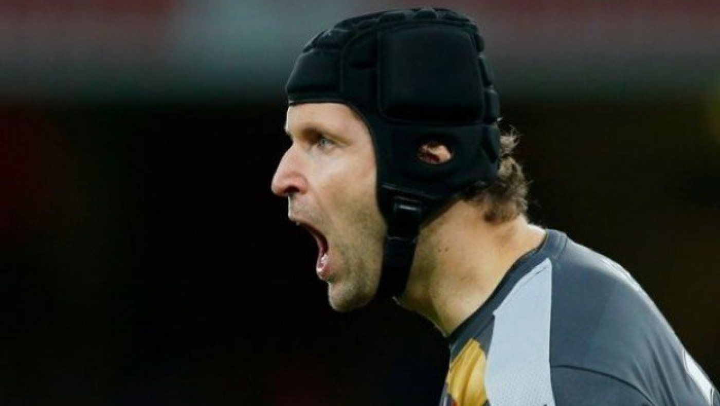 Πρόβλημα με Τσεχ                                          στην Άρσεναλ