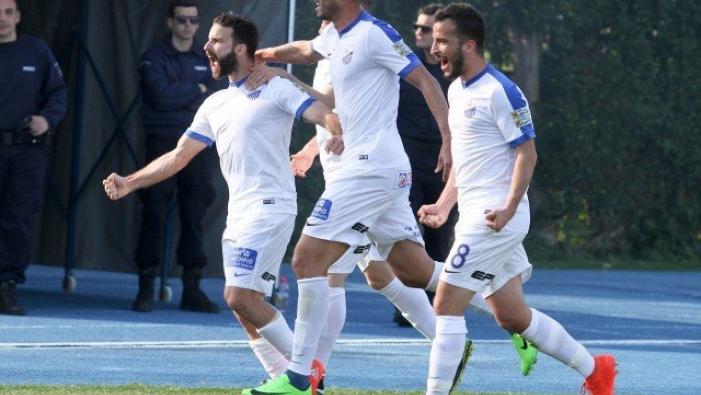 Oι  βοήθειες  στη Λαμία     και η… απειλή    του ΟΦΗ