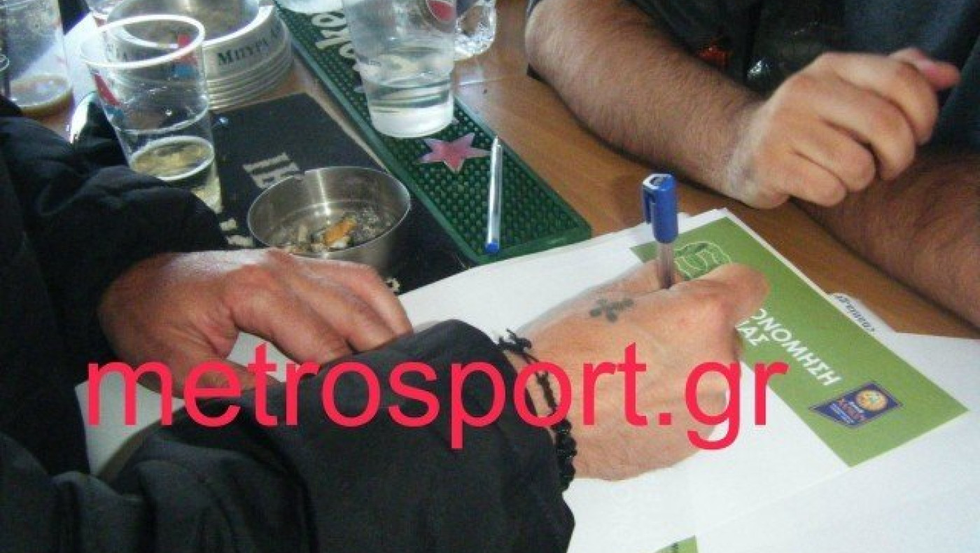 Ο Πάμπλο        Γκαρσία      γράφει ελληνικά! (vid)