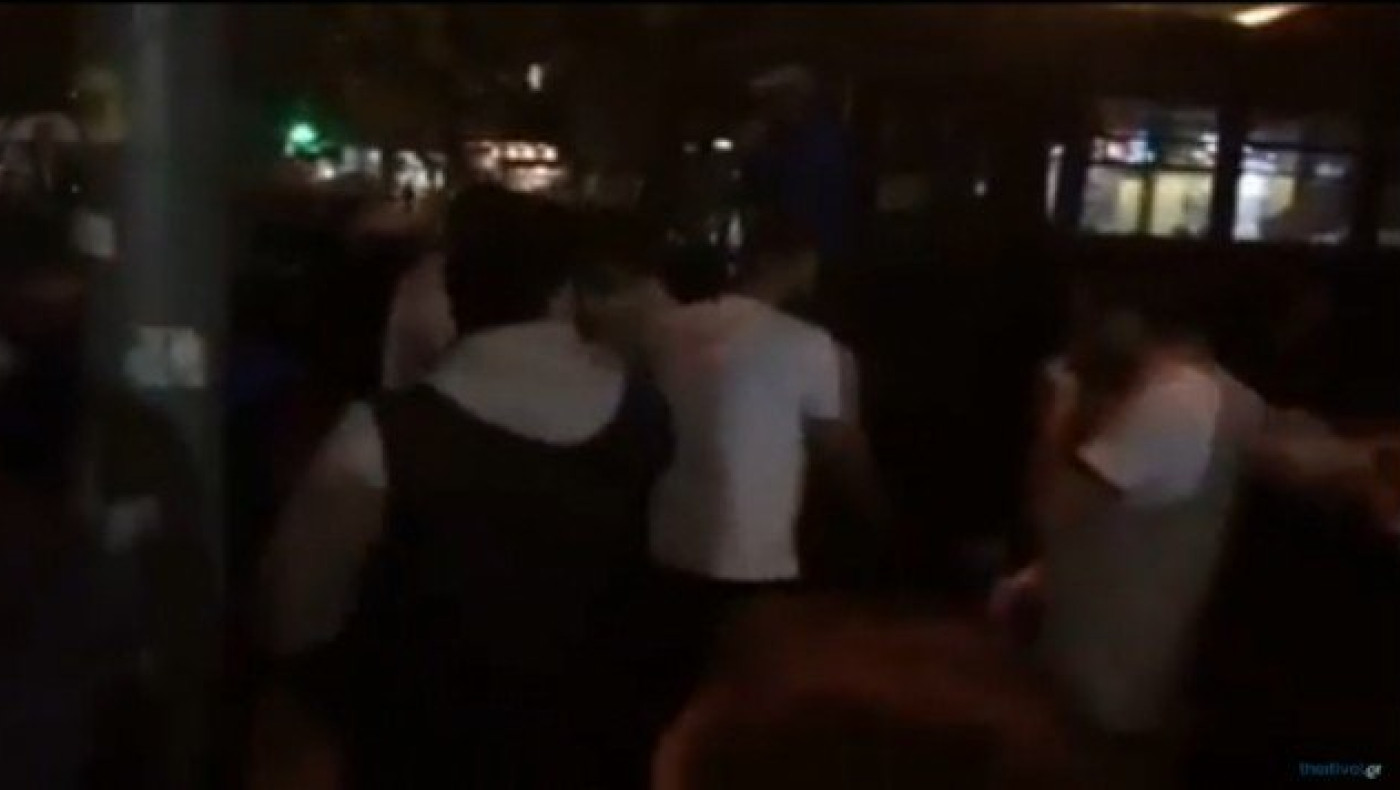 EKTAKTO: Eπεισόδια & χημικά έξω από το τουρκικό προξενείo (ΒΙΝΤΕΟ)