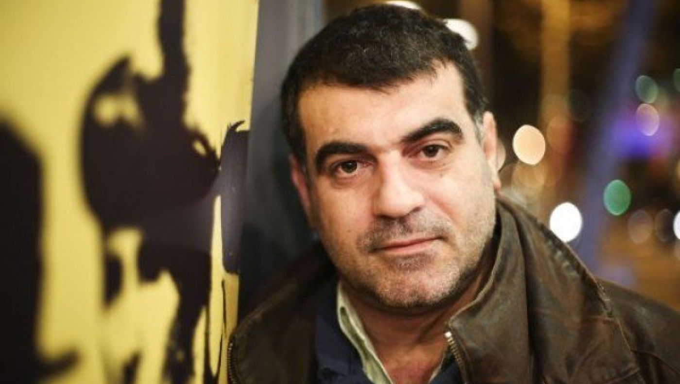 Ο Κώστας Βαξεβάνης παραδόθηκε και                   συνελήφθη!