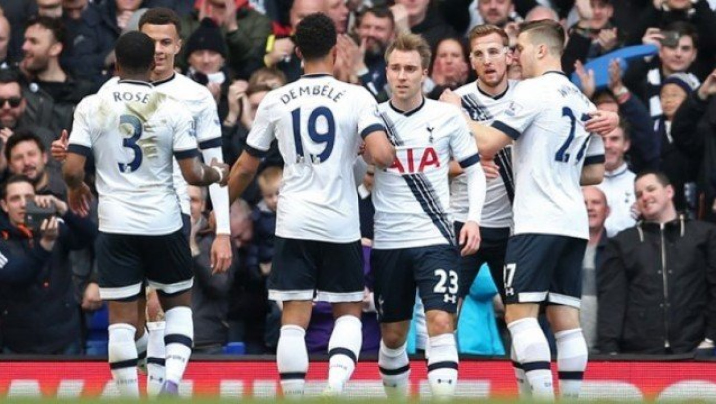 Περίπατος της        Τότεναμ στο «Γουάιτ Χαρτ Λέιν»