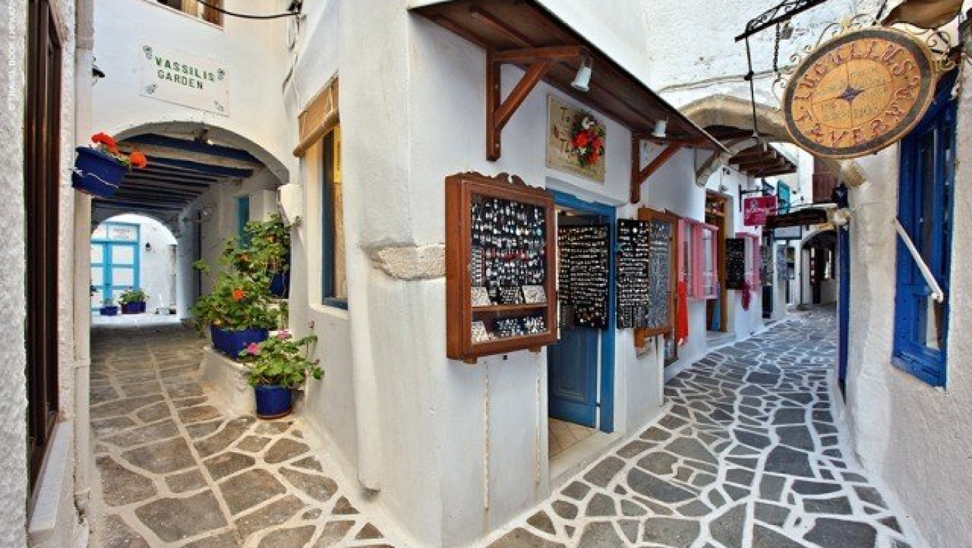 Βόλτα στα πανέμορφα σοκάκια των ελληνικών νησιών (ΦΩΤΟ)