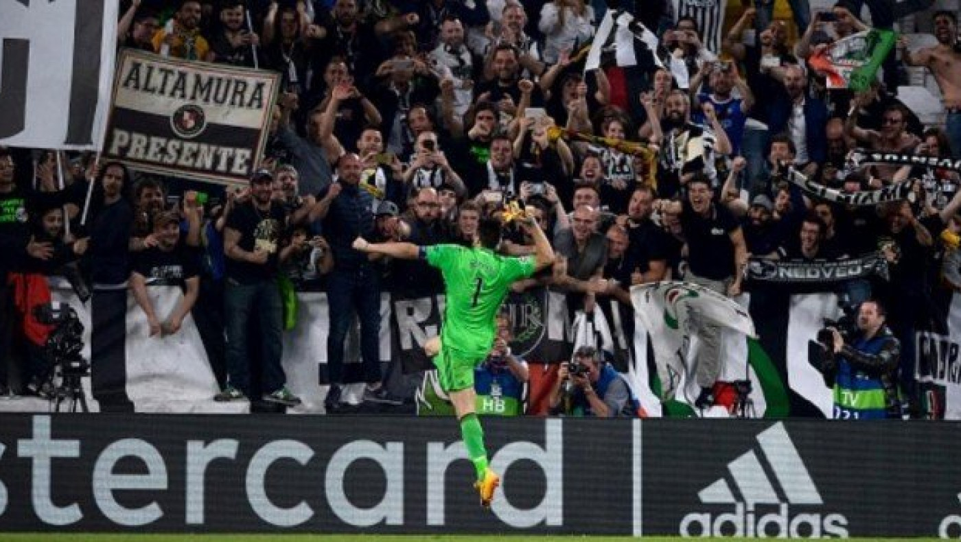 Ακόμα         πανηγυρίζει       ο      Μπουφόν (video)