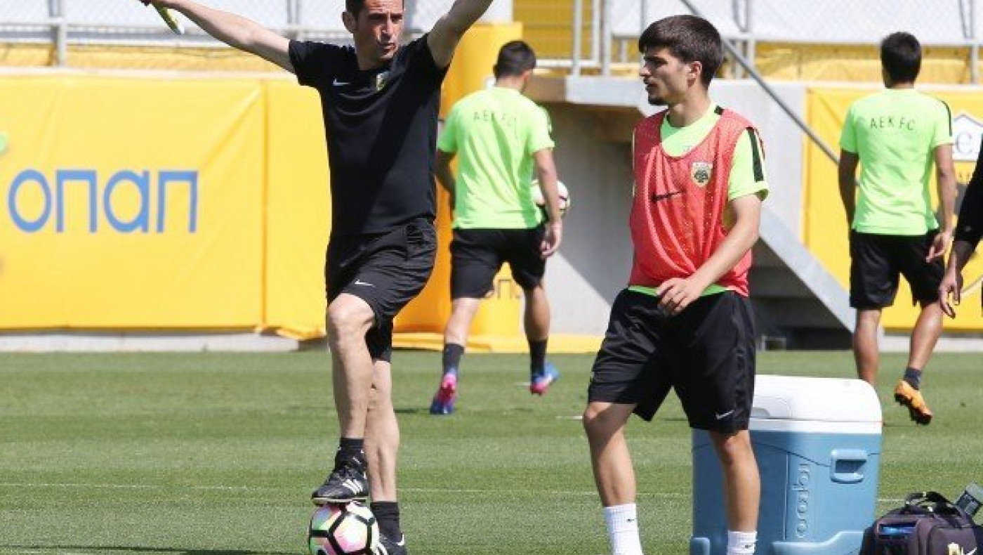 Τι είπε ο Χιμένεθ στους παίκτες της ΑΕΚ εν όψει του τελικού