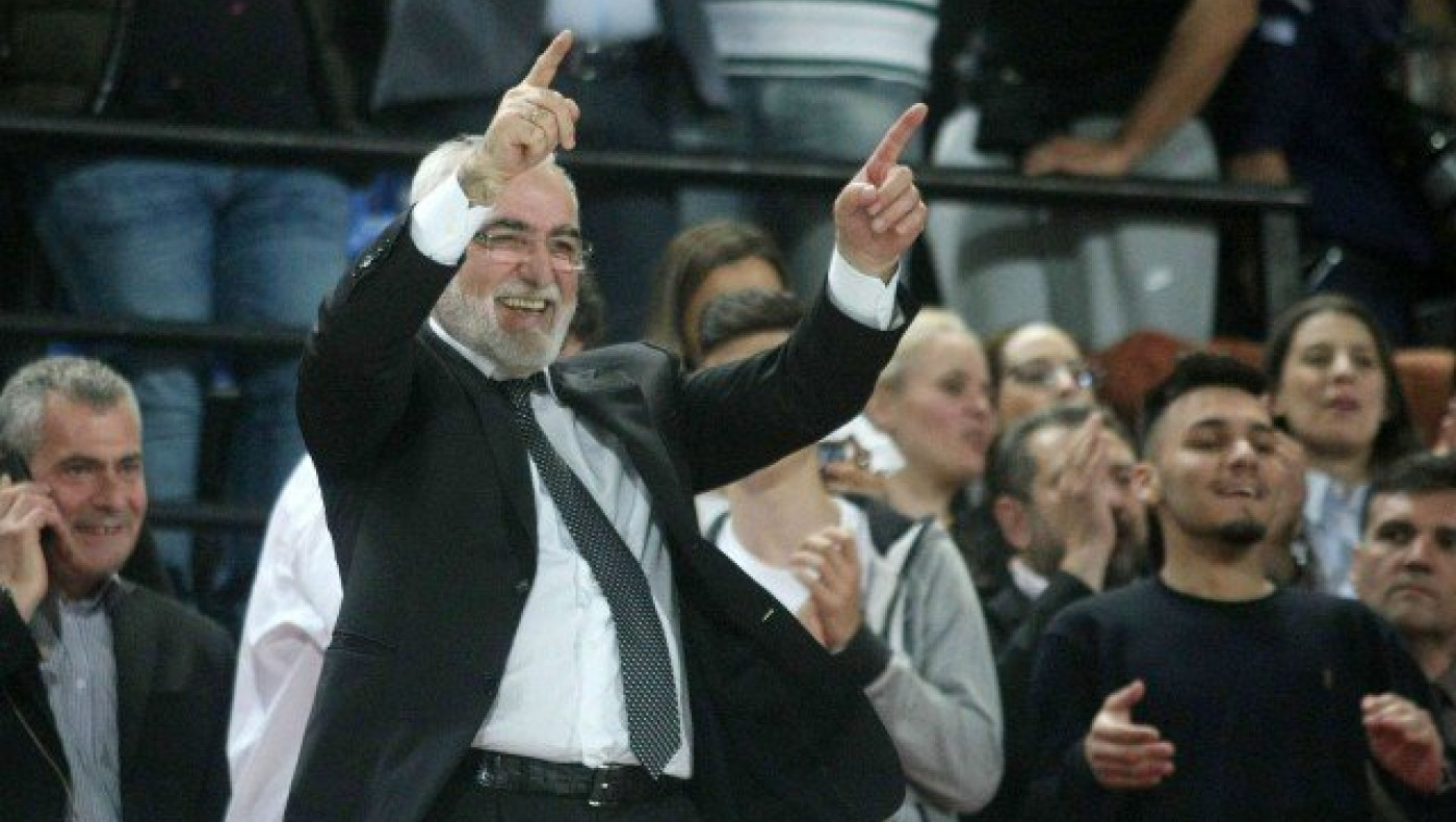 Της κακομοίρας: Αρχισε     να   «μαθαίνει»  ο Σαββίδης