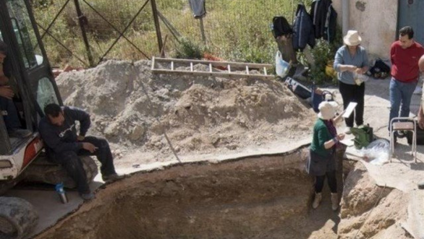 Ανακαλύφθηκε μυκηναϊκός τάφος στη                  Σαλαμίνα