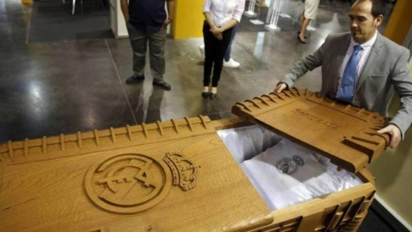 Κι όταν μια μέρα, Ρεάλ,                         πεθάνω