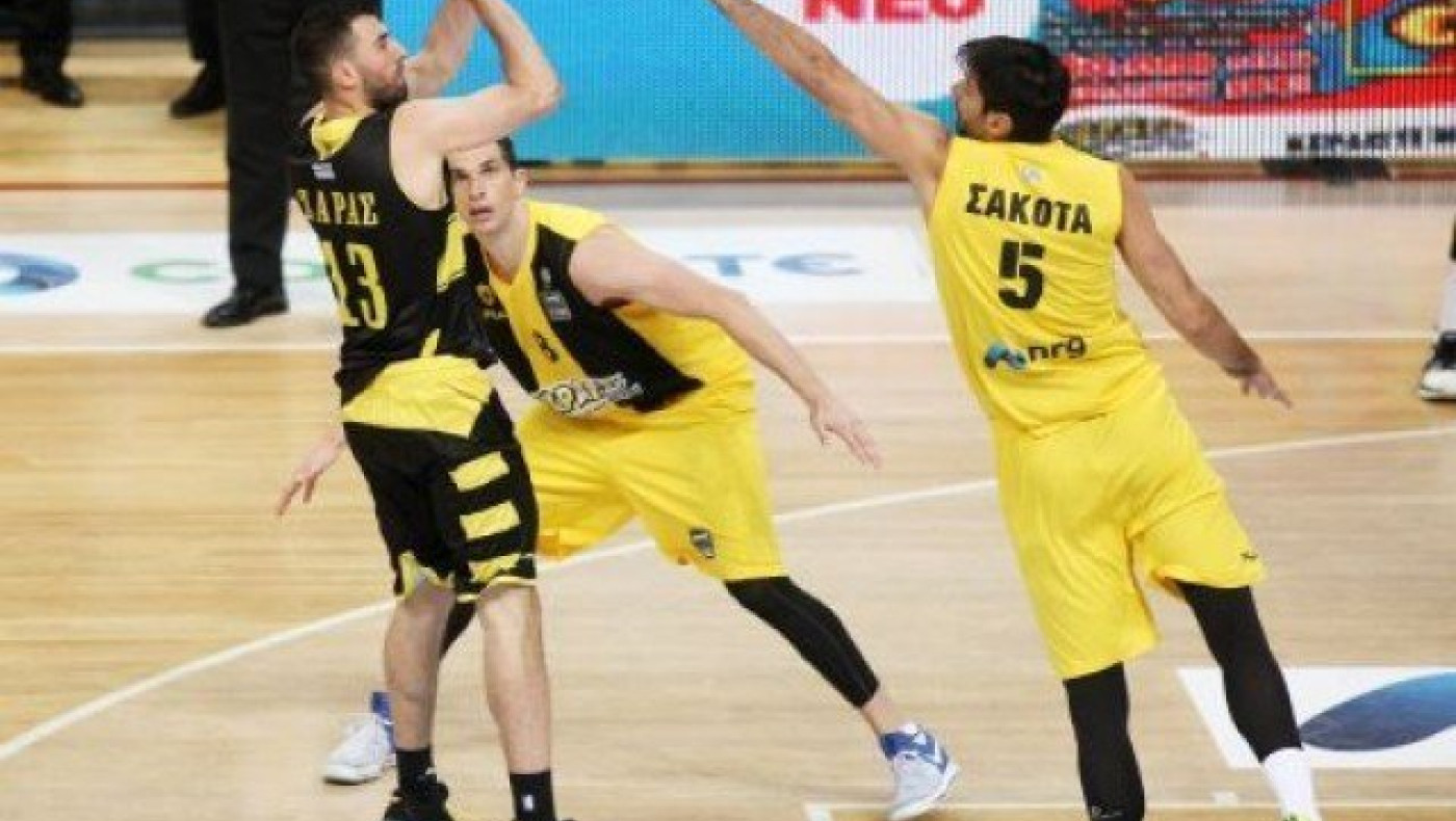 LIVE: Άρης-ΑΕΚ      (2ος αγώνας    πλέι οφ    για τις θέσεις 3-4)