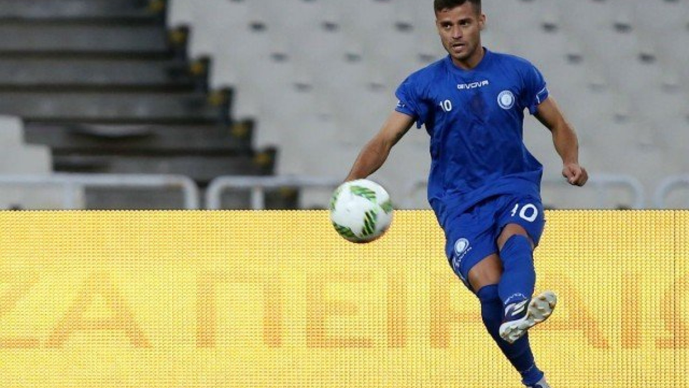 Ανακοίνωσε                 Λεοζίνιο        η      ΑΕΛ