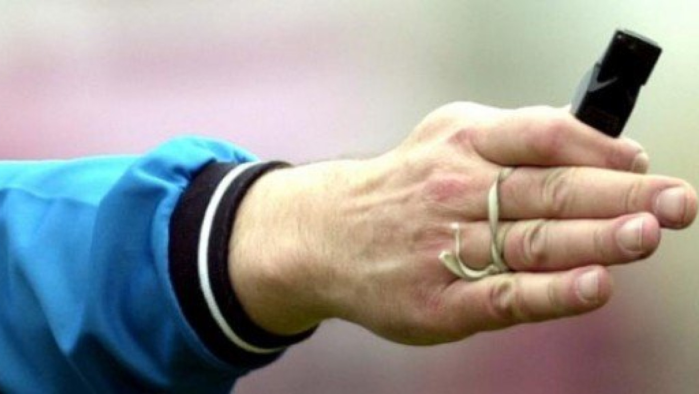 Κλειδαμπαρώστε    αυτούς  που  θέλουν  να  επανέλθουν