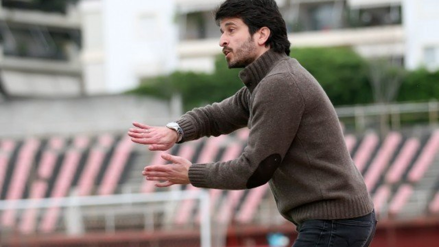 Βελιτζέλος: «Η ομάδα έχει τα φόντα για τις επαγγελματικές κατηγορίες»