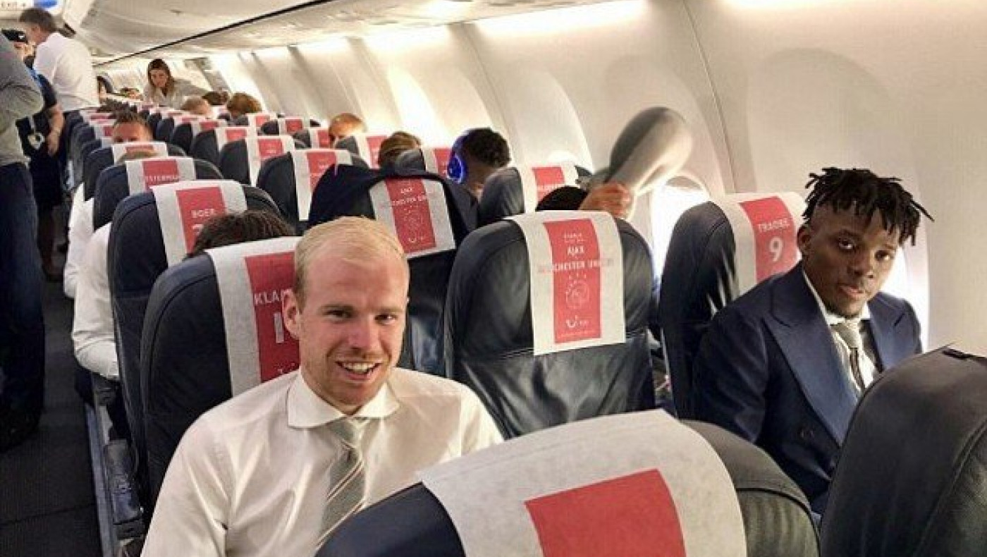 Στη Στοκχόλμη ο Αγιαξ με τα ονόματα στις θέσεις των παικτών (Pics)