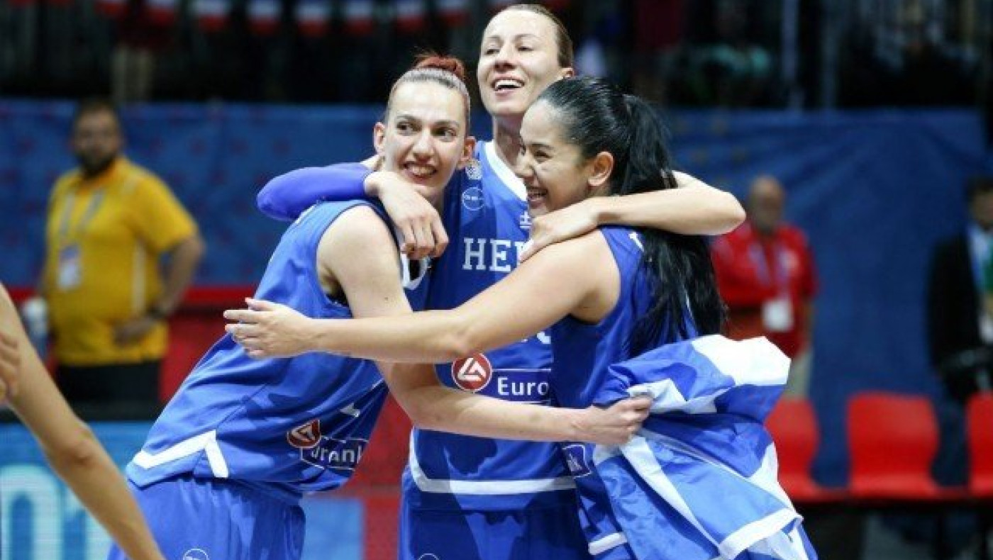 Καλτσίδου: «Το άλλο         με τον Τοτό το ξέρετε;»