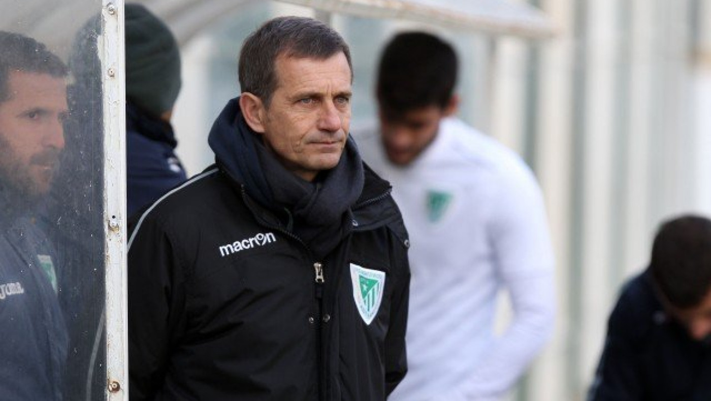 Ανεπίσημη    κρούση     σε    Νίκο          Νεντίδη