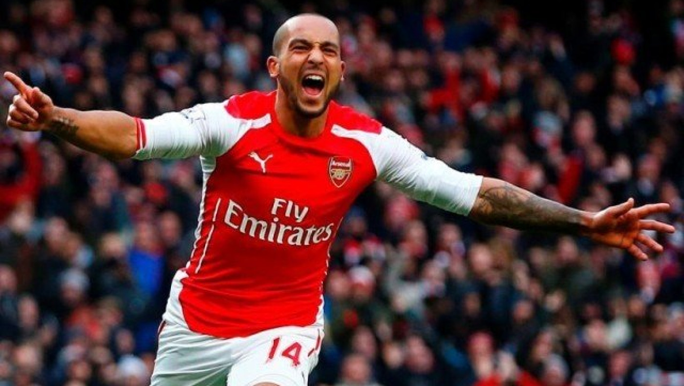 Ρίχνει ματιές σε Γουόλκοτ                                    η Έβερτον