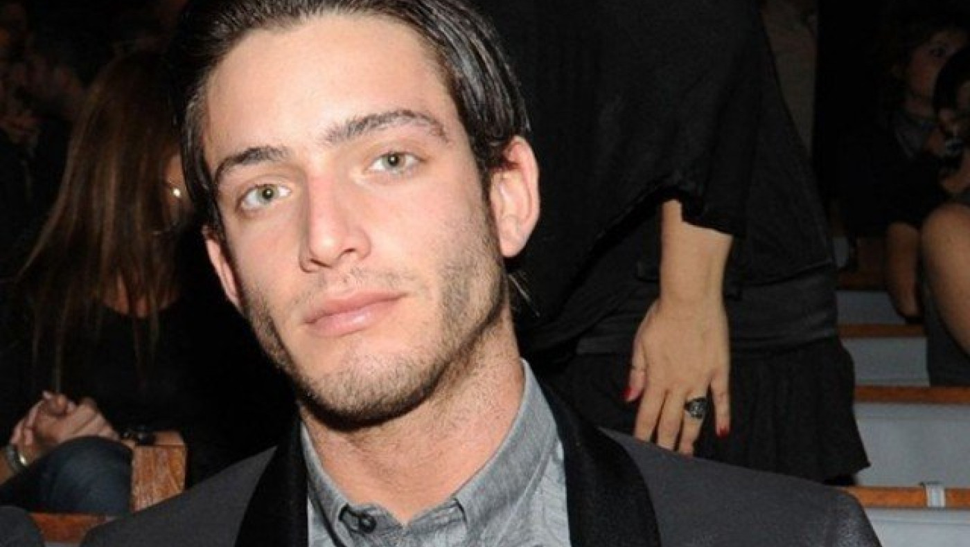 Ο Θεοχάρης Ιωαννίδης έβαλε τα κλάματα μπροστά στην κάμερα (ΒΙΝΤΕΟ)