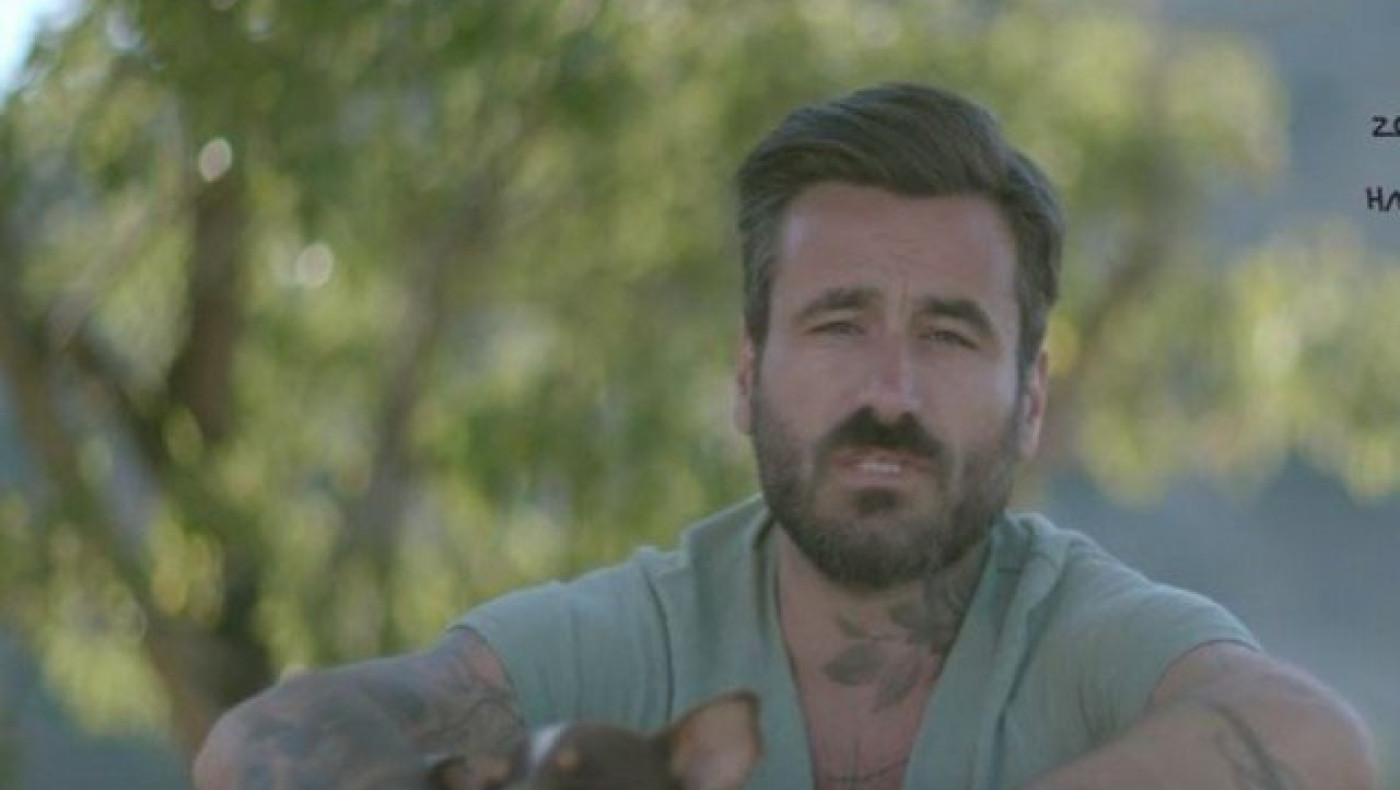 Το σποτάκι του Γιώργου Μαυρίδη με τη Μόλυ για τα αδέσποτα (ΒΙΝΤΕΟ)