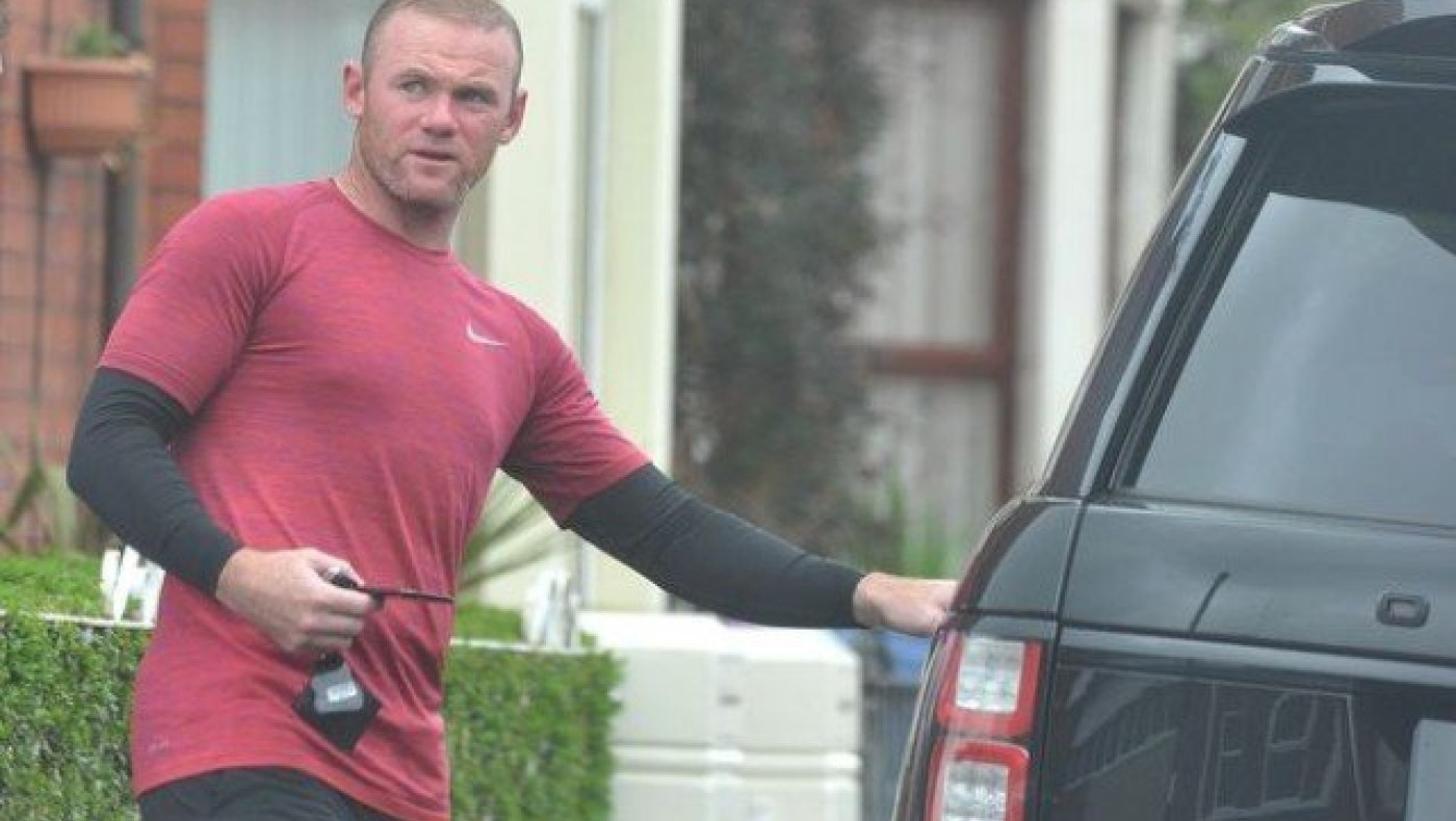 Στο                       Λίβερπουλ ο Ρούνεϊ! (pics)