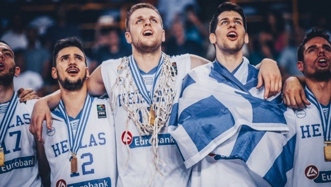 Χαστούκι στον αφελληνισμό από τα «χρυσά» ελληνόπουλα