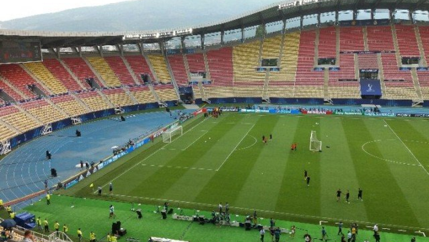 Η προπόνηση της Μάντσεστερ Γιουνάιτεντ εν  όψει Σούπερ Καπ (pics+vid)