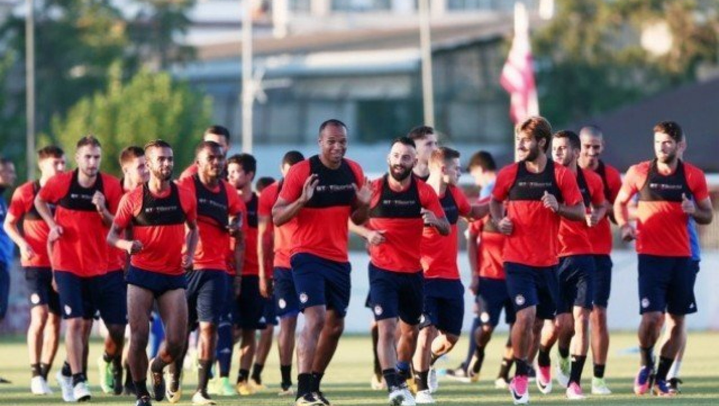 Πανέτοιμος και       με δύο αλλαγές     ο Ολυμπιακός