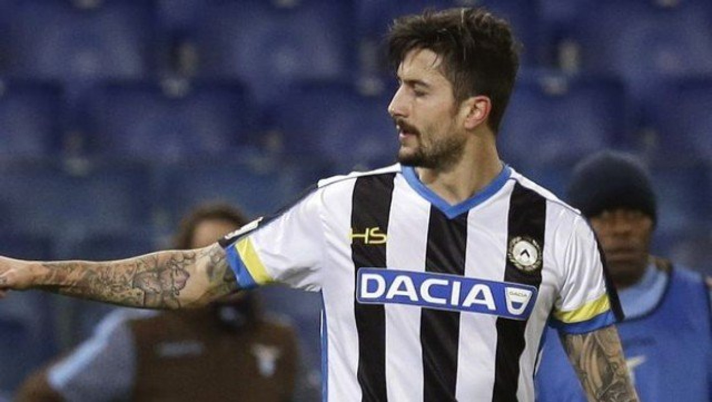 Τον    «παράτησε»    τον κορίτσαρο ο Παναγιώτης Κονέ