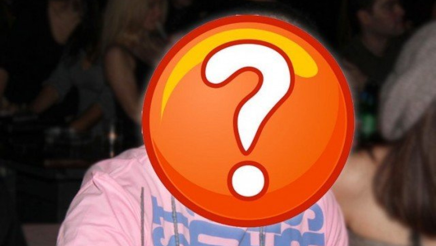 Πασίγνωστος Έλληνας ηθοποιός έγινε...        ρεσεψιονίστ! (ΦΩΤΟ)