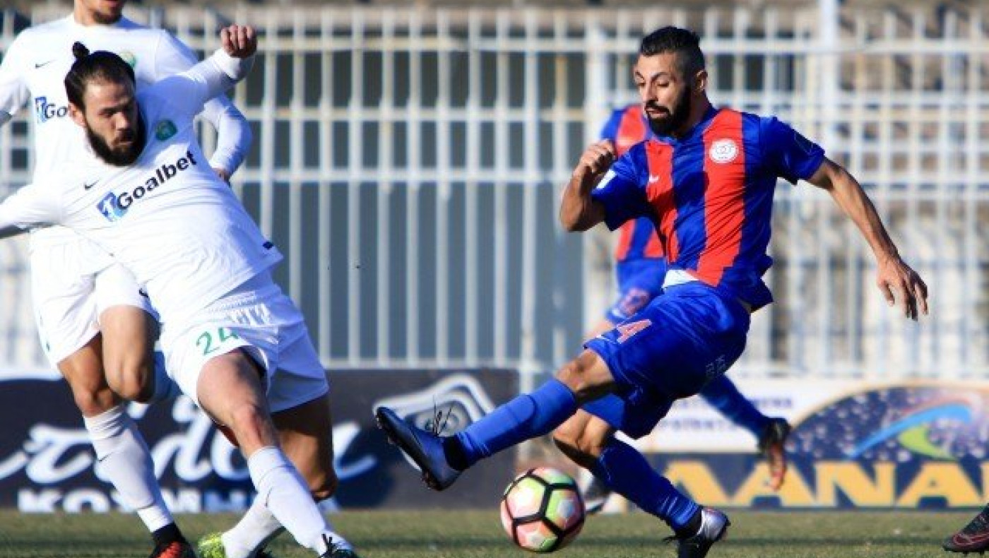 Κινούνται προς πάσα κατεύθυνση  οι «μαυραετοί» για την ενίσχυση τους