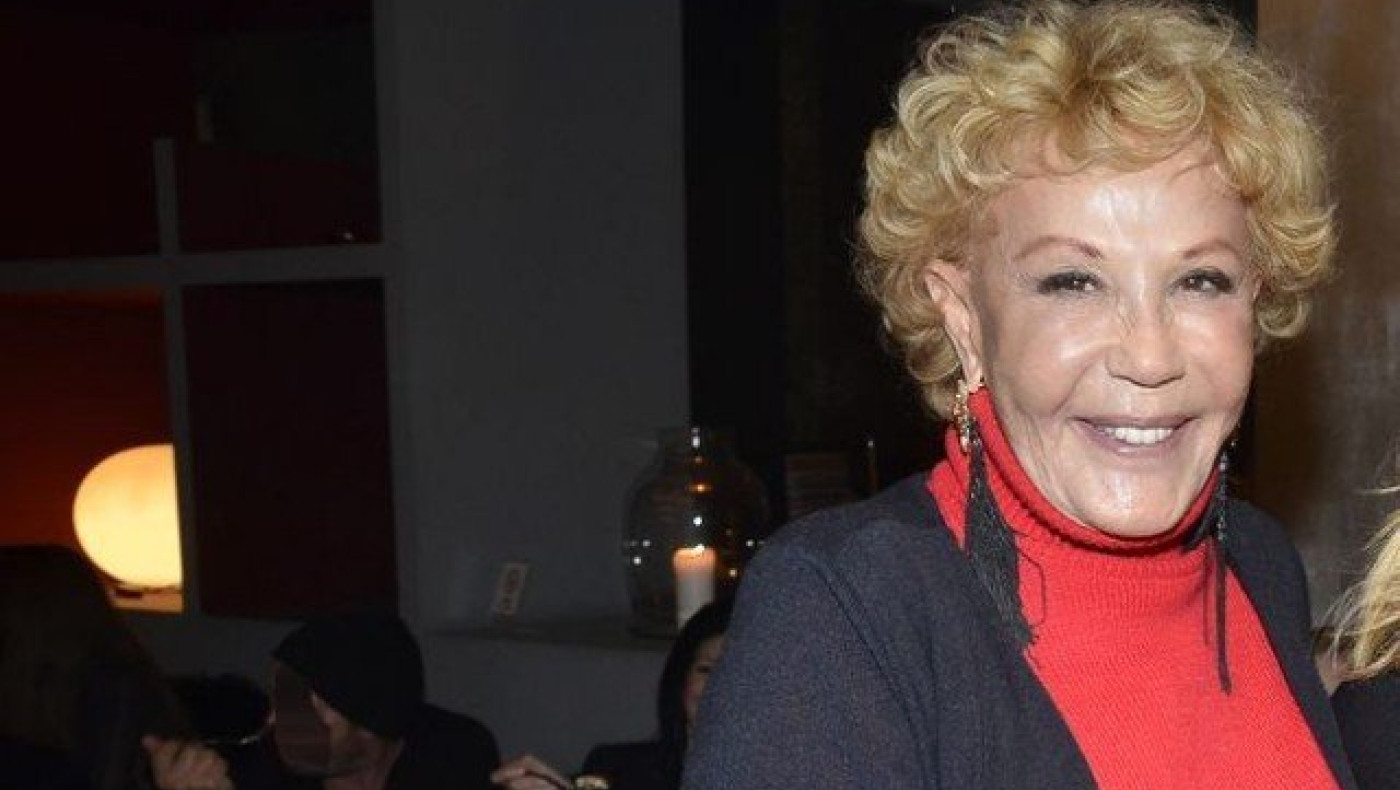 Συγκινεί ο γιος του Μπάρκουλη- «Αντίο στη γυναίκα που με μεγάλωσε» (p)