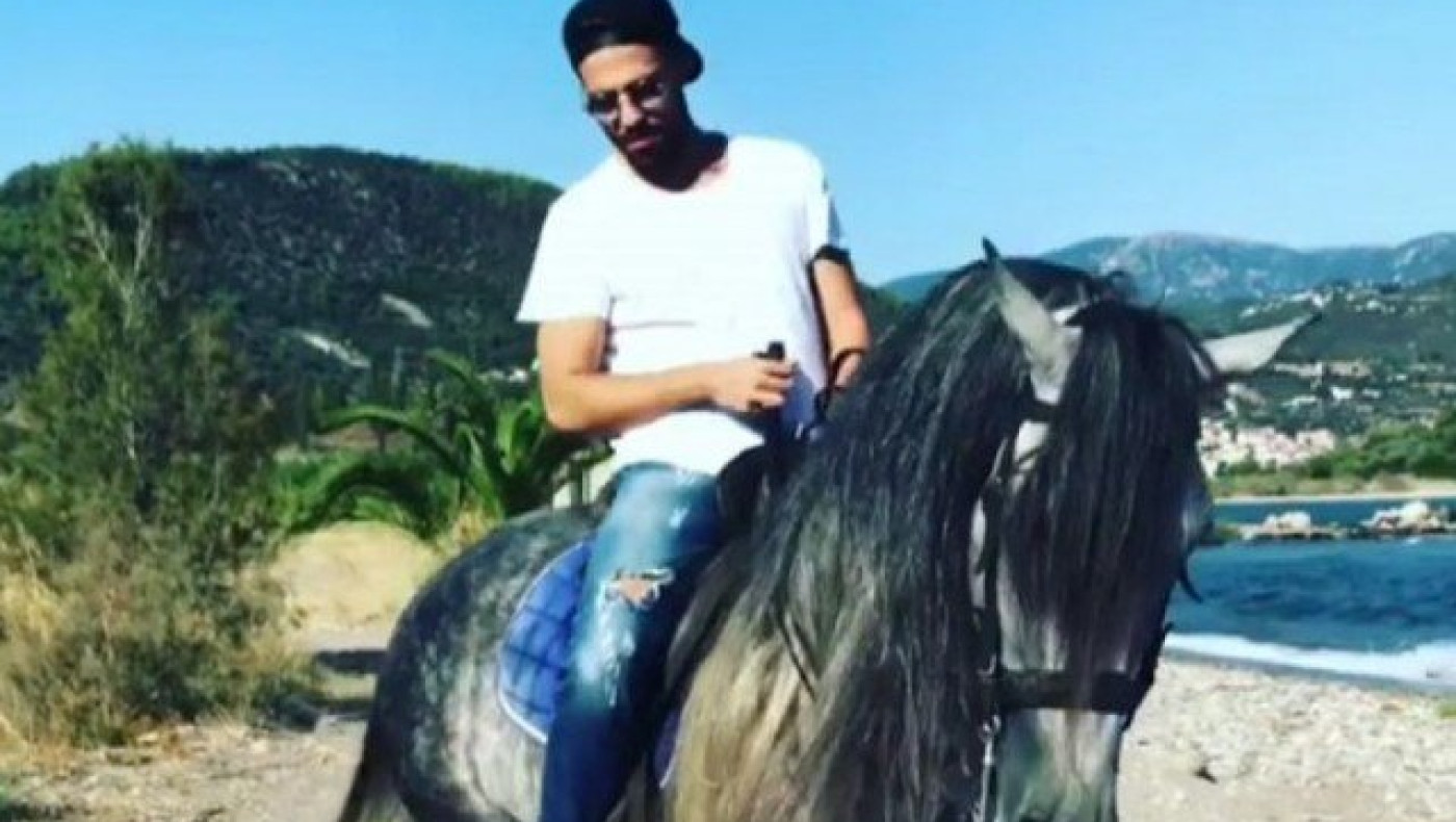Ο Κωνσταντίνος Αργυρός ως δεινός... ιππέας! (ΒΙΝΤΕΟ)