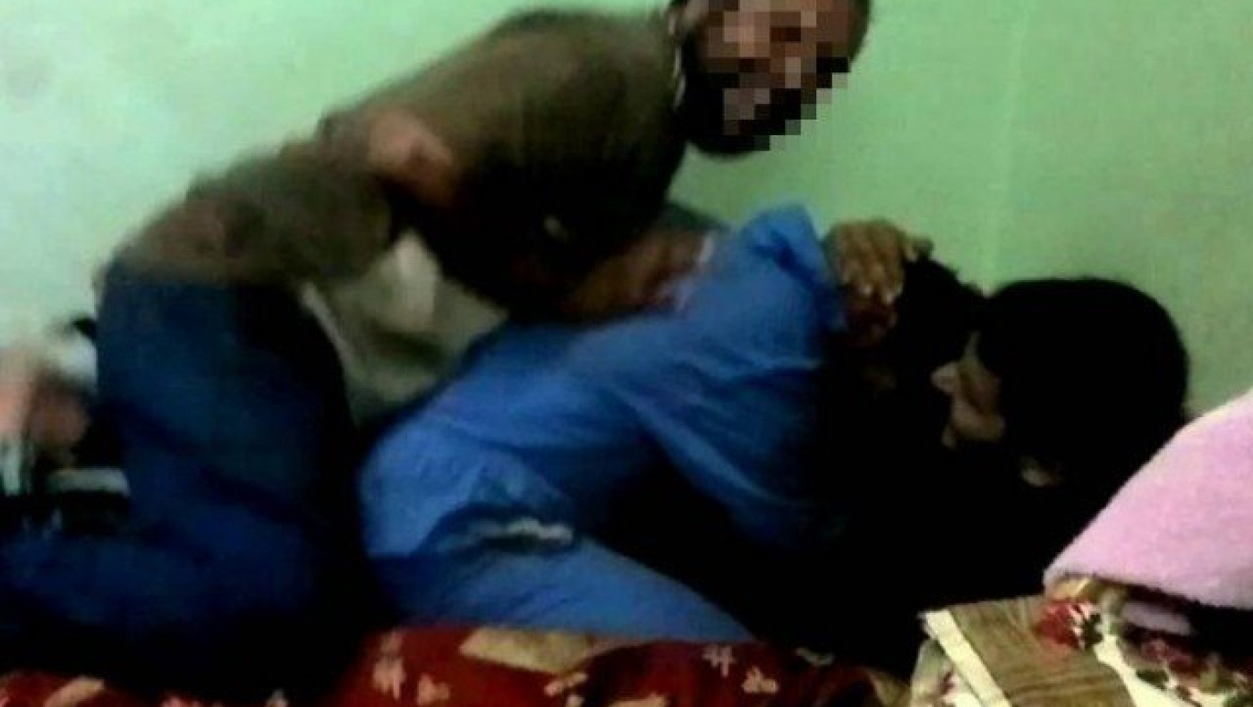 Θεσ/νίκη: Αφγανοί κουρεύουν & χτυπούν Πακιστανούς - ΣΚΛΗΡΕΣ ΕΙΚΟΝΕΣ