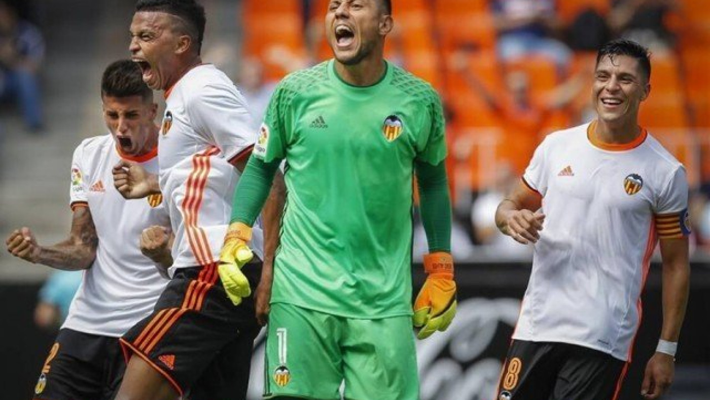 Θέλω Video           Assistant        Referee-  ΤΩΡΑ!