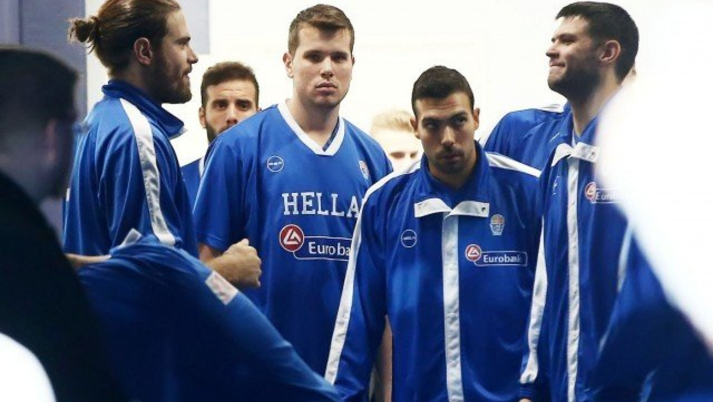 Τρελάθηκε ο Αγραβάνης: «Ποιος είναι αυτός ο Σλούκι Λουκ ρε μ...ες;»