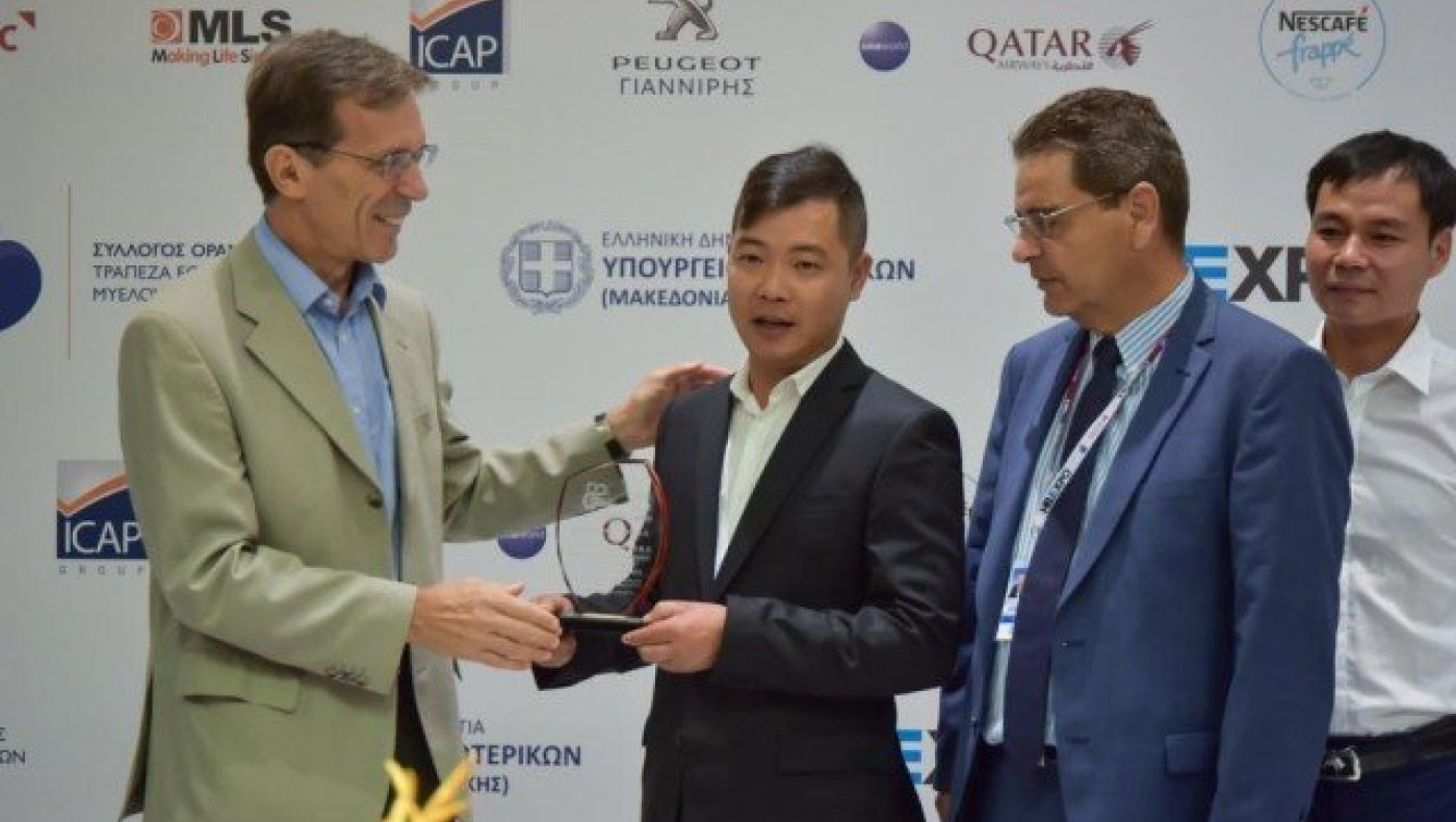 Βράβευση του Προέδρου της Ένωσης Κινέζων Ελλάδος από τη ΔΕΘ-Helexpo