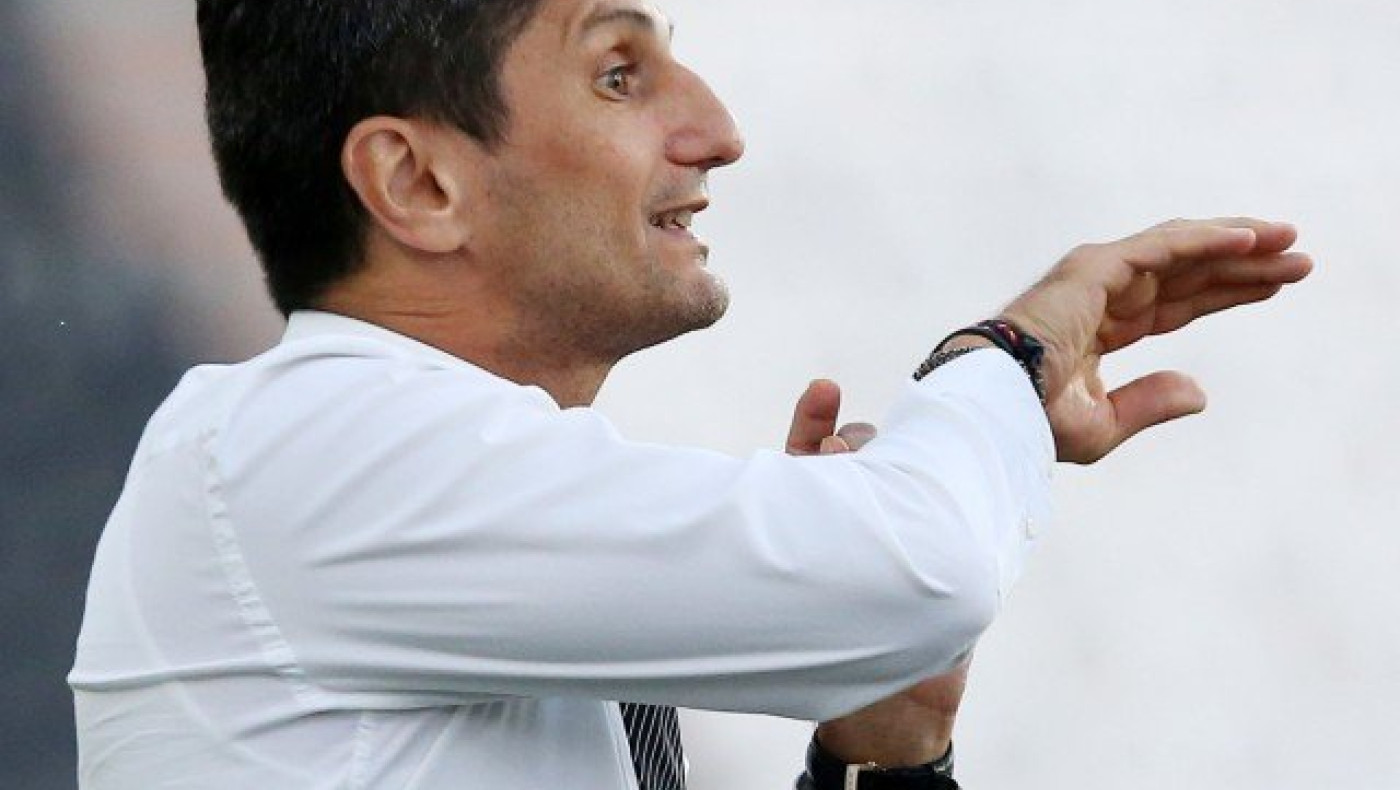 Μαγκιά του Λουτσέσκου να       γίνει πράξη η θεωρία