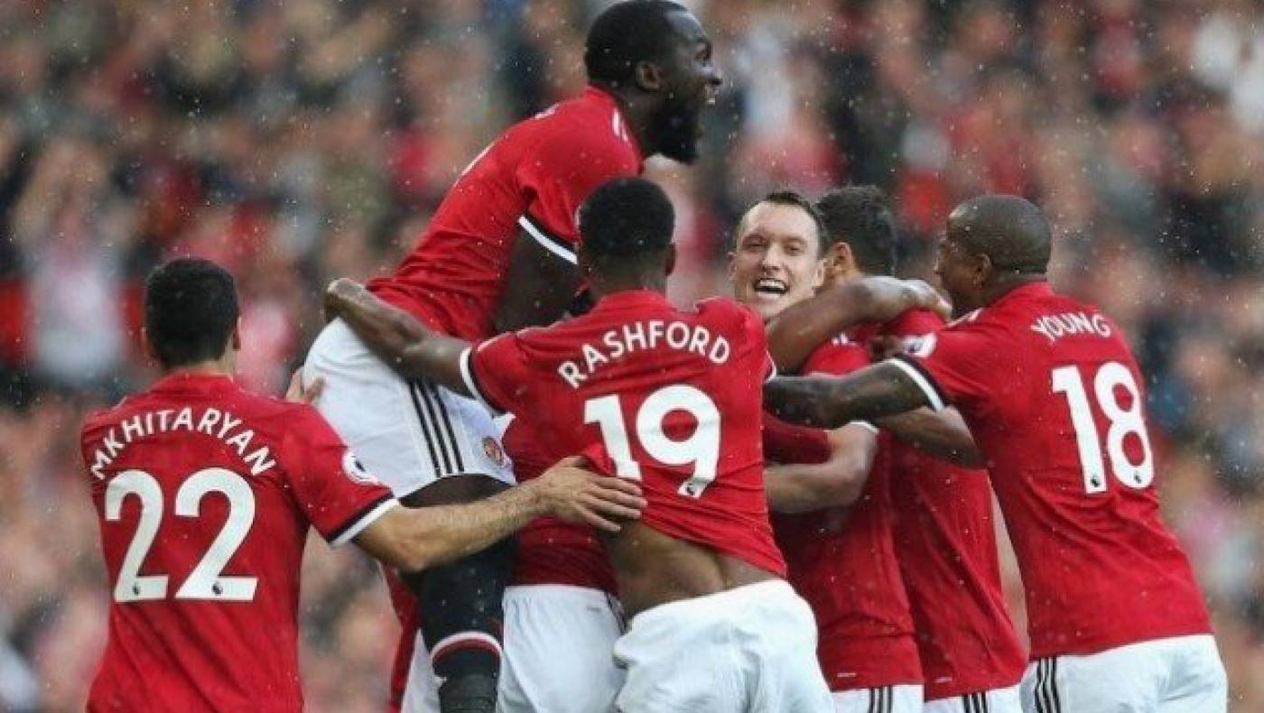 Η Γιουνάιτεντ διέλυσε την Εβερτον στην επιστροφή του Ρούνεϊ!