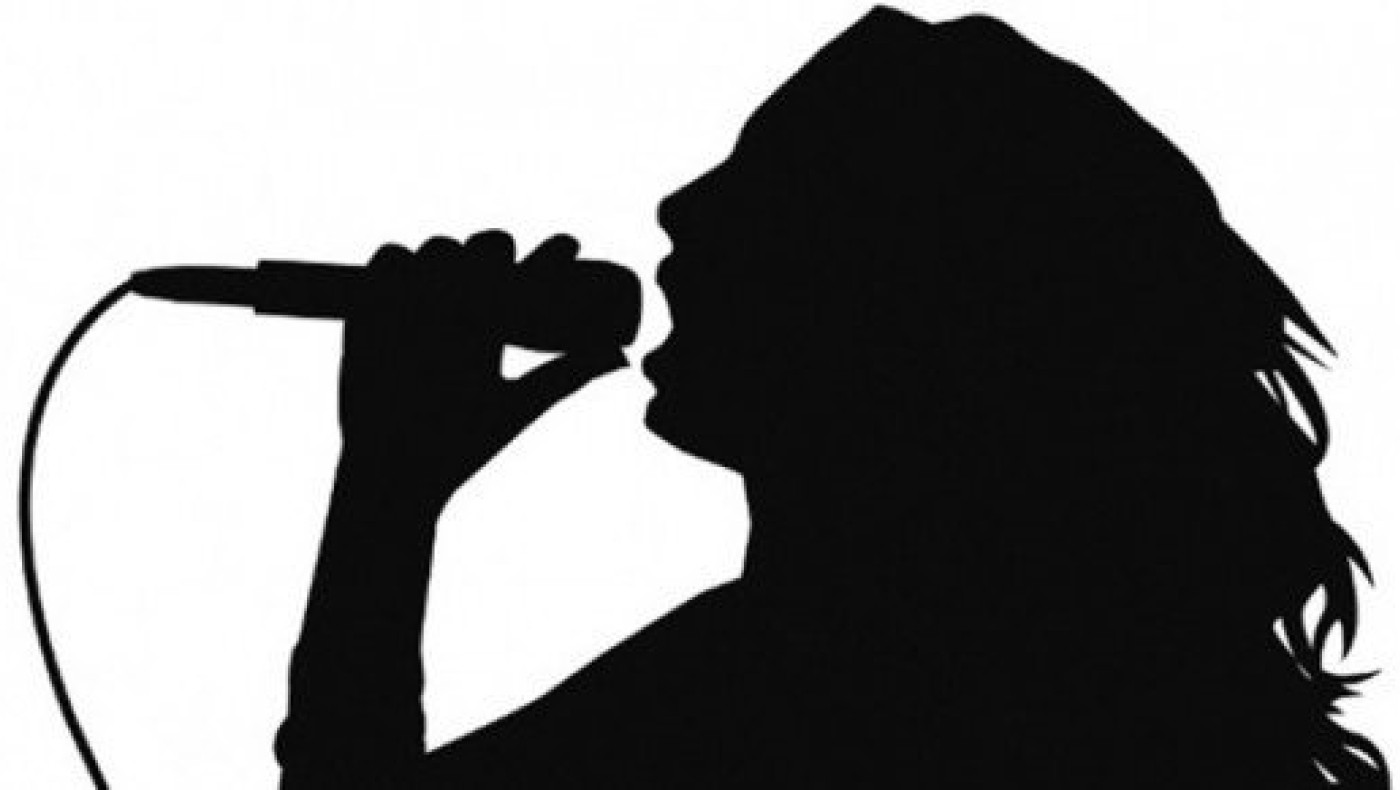 «Με έχουν φλερτάρει αρκετές φορές γυναίκες, νορμάλ μου φαίνεται»