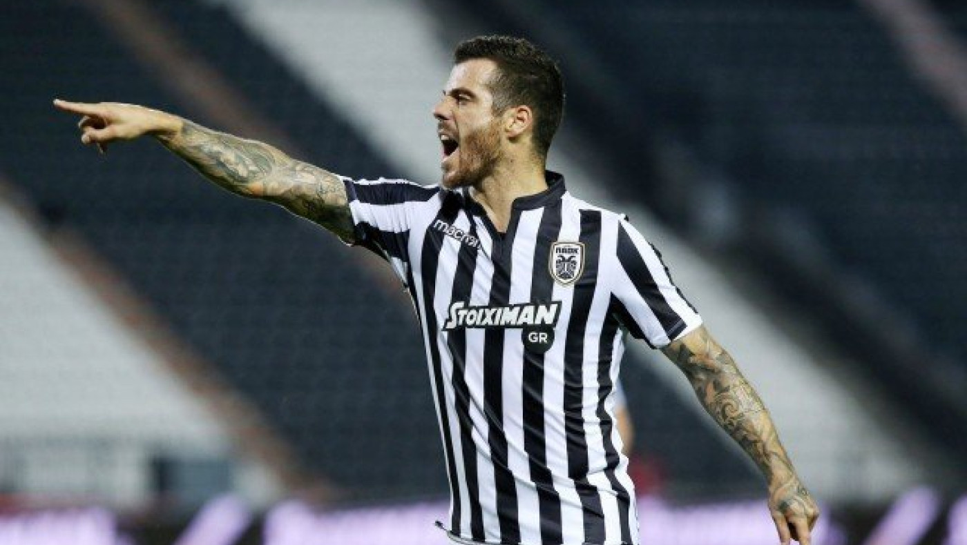 Ο... προπονητής    Αντελίνο     Βιεϊρίνια     (video)