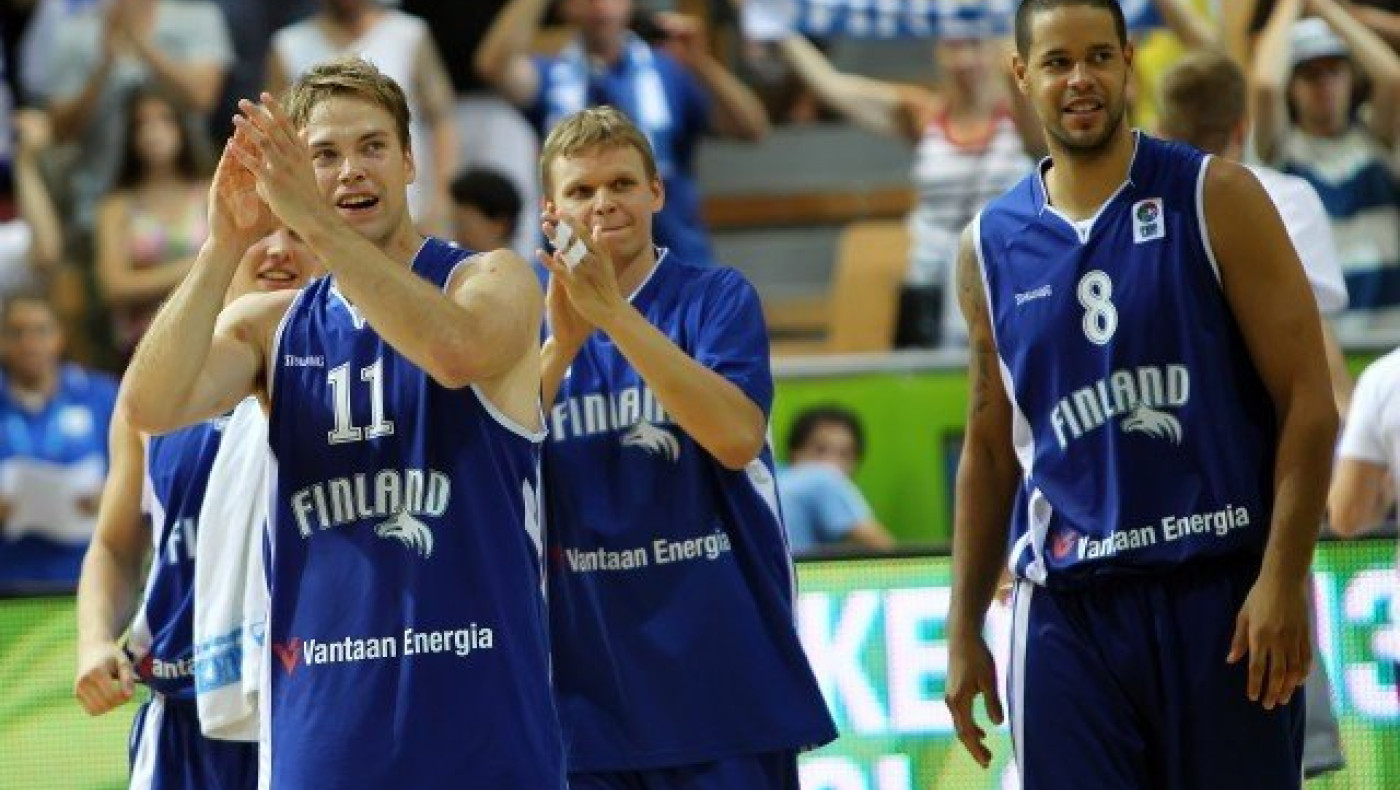 «Η                 αγέλη                       συνεχίζει»!